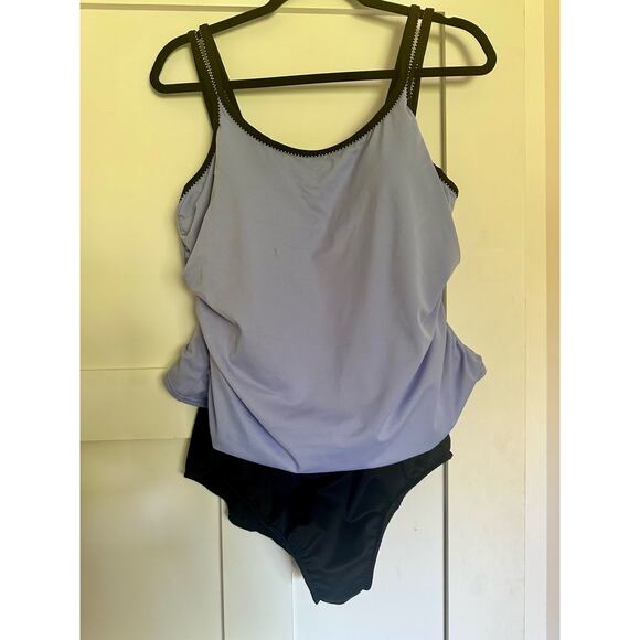 Miraclesuit one piece swimsuit‎ 16W black lavender overlay shirred soft cup bra - Picture 1 of 7
